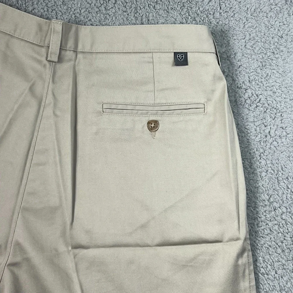Nike Golf Chino Shorts 100% Cotton Pleated Front Beige Men's Size 34 VTG‎ NWT